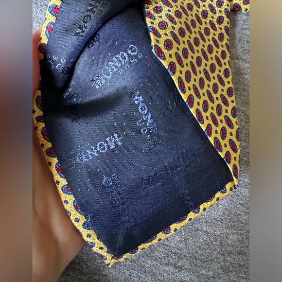 Mondo Uomo Men’s 100% Silk Tie, 4”🦋 - Picture 7 of 7